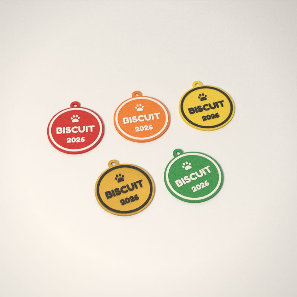 Personalised Pet Christmas Bauble in 5 colours: Scarlet Red, Mandarin Orange, Lemon Yellow, Silk Gold, Grass Green